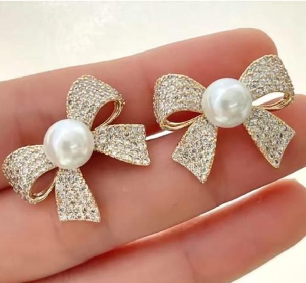 Korean Elegant Zircon Bow Style Earrings